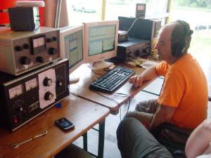 Images 20110901 field day cw fd iaru cw 2011 00109
